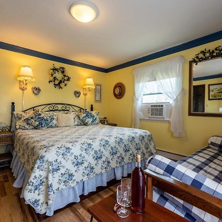 هيانيس A Cape Cod Ocean Manor Inn المظهر الخارجي الصورة